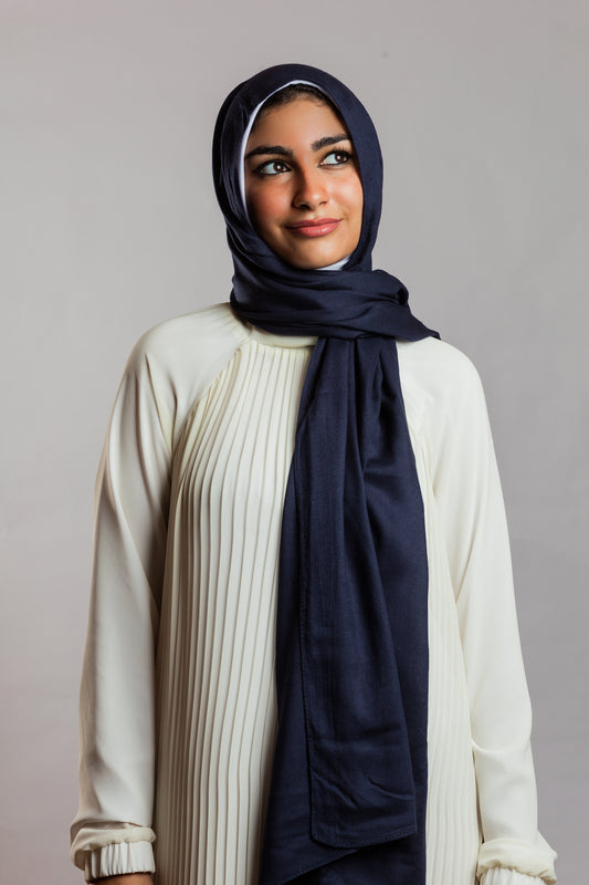 Navy Linen Scarf