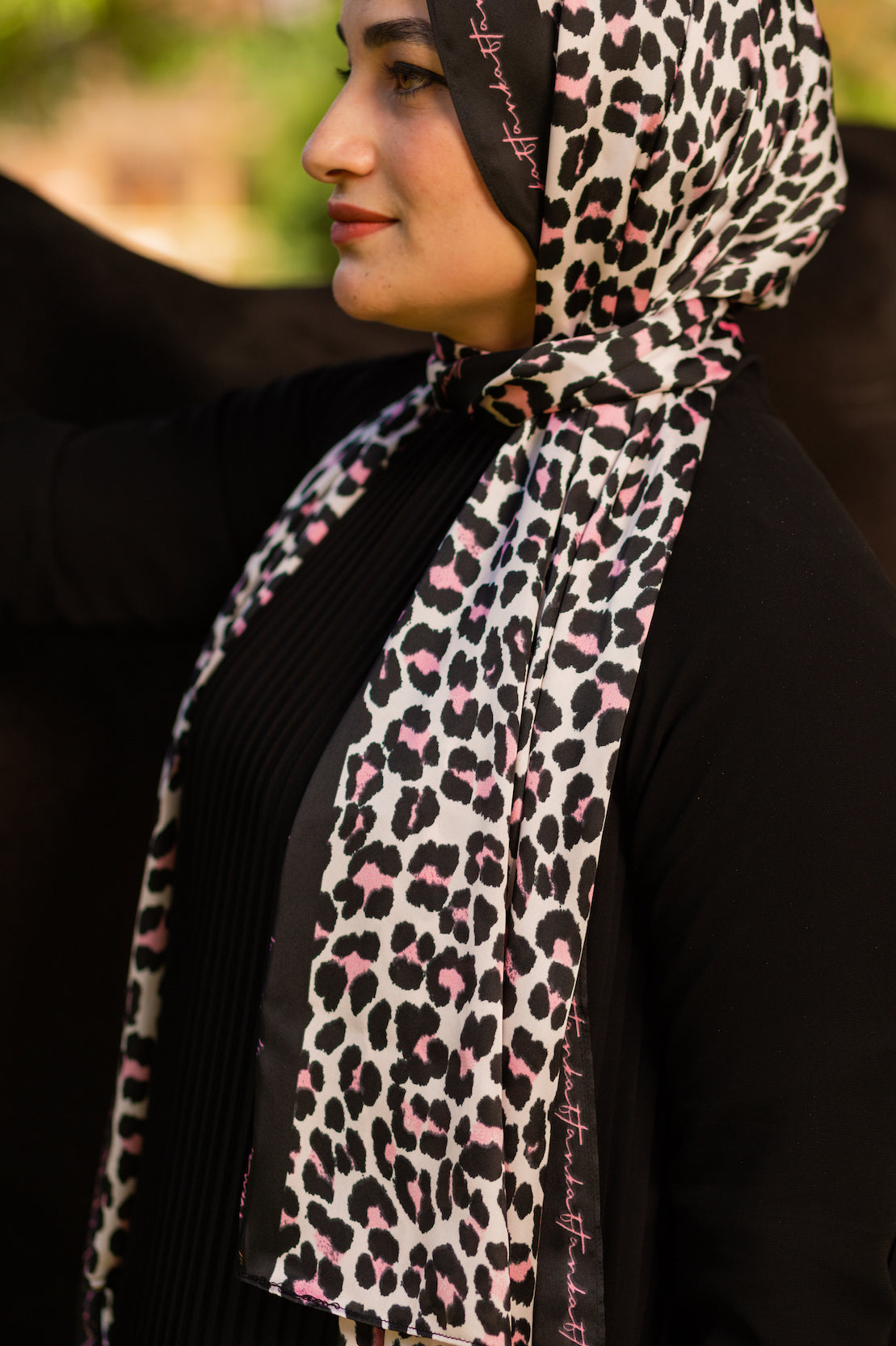 Leopard Scarf in Pink