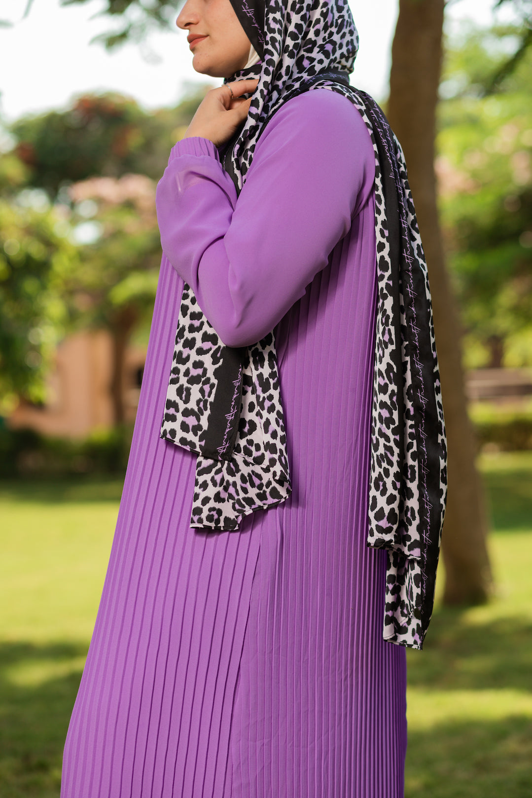 Leopard Scarf in Purple