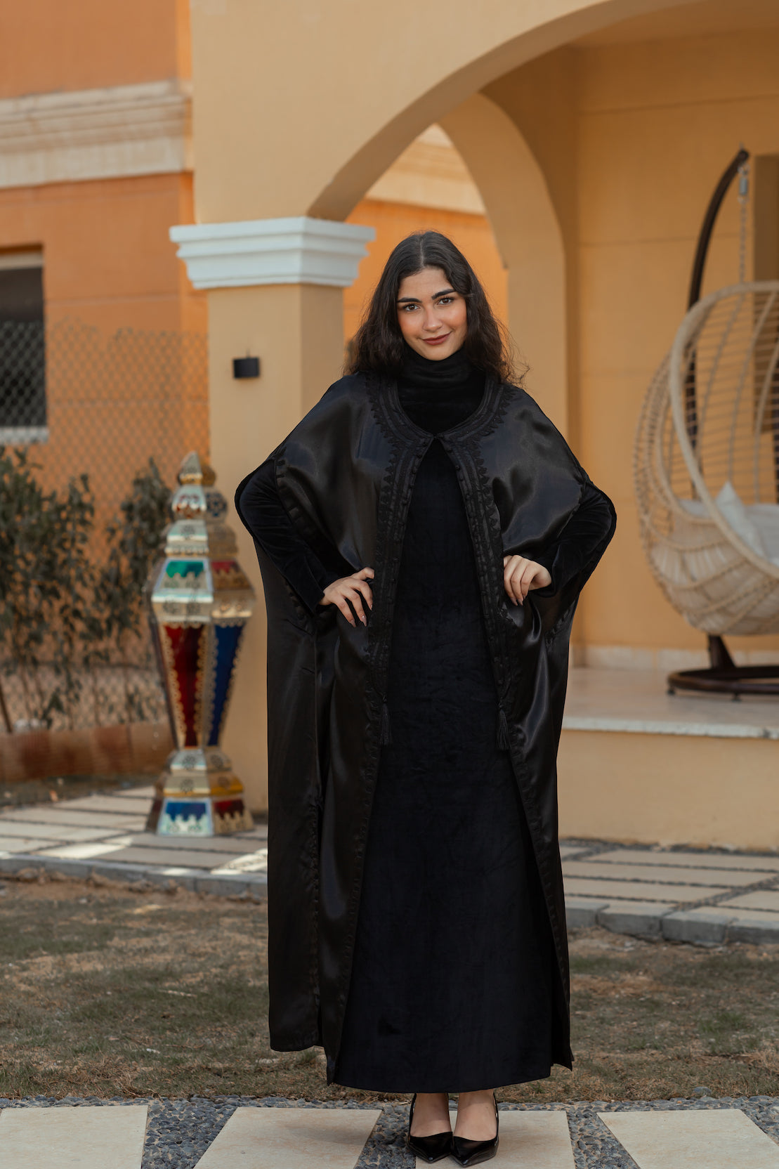 All Black Tabarka Cape